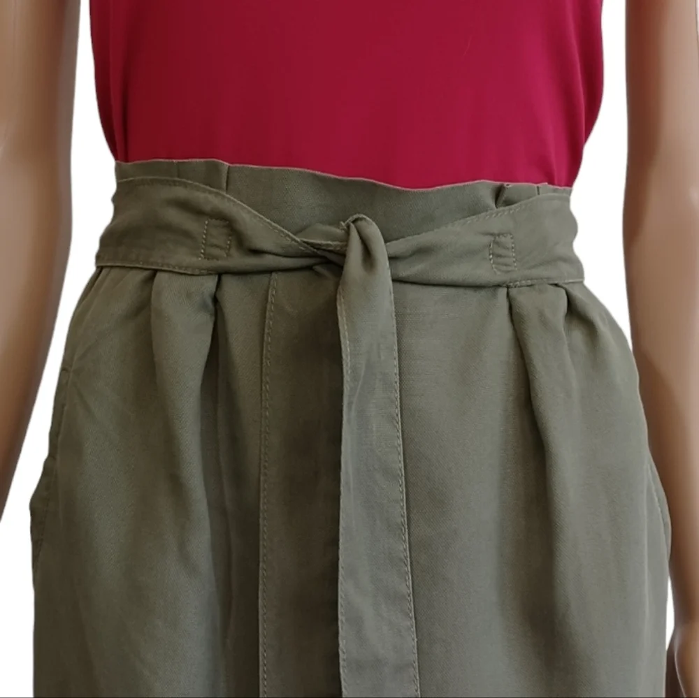 a loves a Skirt - Size 2